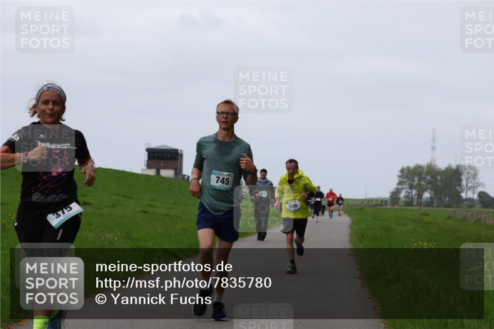04.05.2025 - 8. Wedeler Halbmarathon Yannick Fuchs http://msf.ph/oto/7835780 04.05.2025 11:23:30 Laufen 375, 745, 508 meine-sportfotos.de