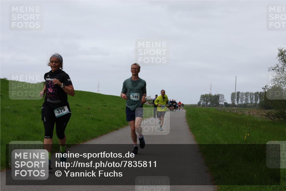 04.05.2025 - 8. Wedeler Halbmarathon Yannick Fuchs http://msf.ph/oto/7835811 04.05.2025 11:23:31 Laufen 375, 745 meine-sportfotos.de