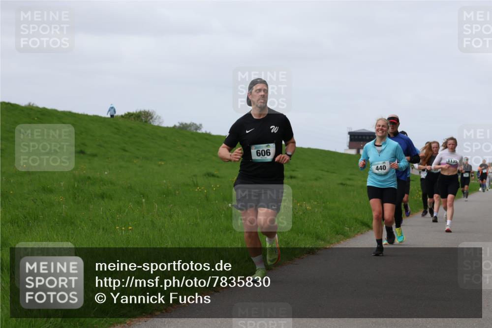 04.05.2025 - 8. Wedeler Halbmarathon Yannick Fuchs http://msf.ph/oto/7835830 04.05.2025 11:45:04 Laufen 606, 440, 1135 meine-sportfotos.de