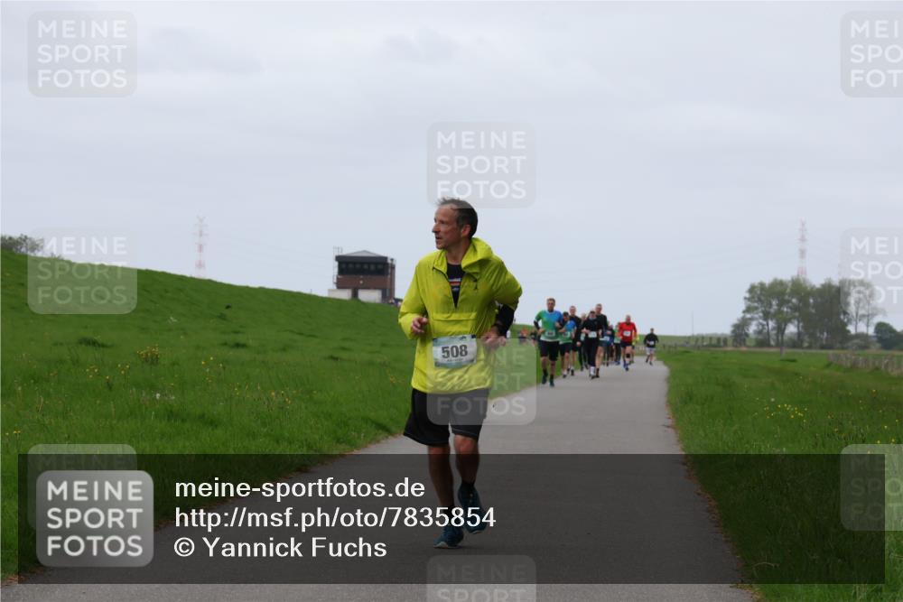 04.05.2025 - 8. Wedeler Halbmarathon Yannick Fuchs http://msf.ph/oto/7835854 04.05.2025 11:23:34 Laufen 508 meine-sportfotos.de