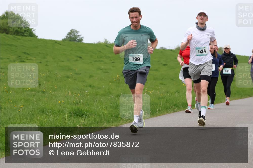 04.05.2025 - 8. Wedeler Halbmarathon Lena Gebhardt http://msf.ph/oto/7835872 04.05.2025 11:29:20 Laufen 199, 524, 681 meine-sportfotos.de