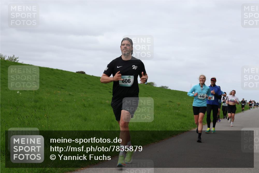 04.05.2025 - 8. Wedeler Halbmarathon Yannick Fuchs http://msf.ph/oto/7835879 04.05.2025 11:45:07 Laufen 606, 440 meine-sportfotos.de