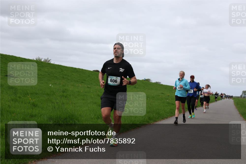 04.05.2025 - 8. Wedeler Halbmarathon Yannick Fuchs http://msf.ph/oto/7835892 04.05.2025 11:45:07 Laufen 606, 440, 470 meine-sportfotos.de