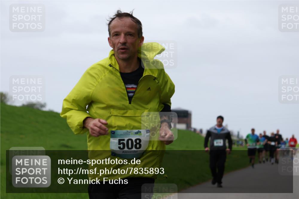 04.05.2025 - 8. Wedeler Halbmarathon Yannick Fuchs http://msf.ph/oto/7835893 04.05.2025 11:23:36 Laufen 508 meine-sportfotos.de