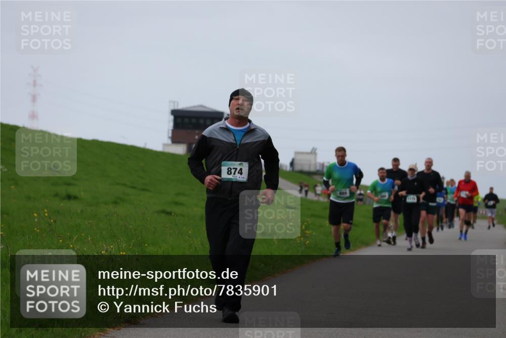 04.05.2025 - 8. Wedeler Halbmarathon Yannick Fuchs http://msf.ph/oto/7835901 04.05.2025 11:23:39 Laufen 874 meine-sportfotos.de