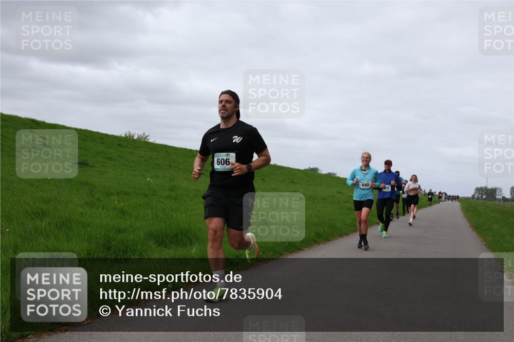 04.05.2025 - 8. Wedeler Halbmarathon Yannick Fuchs http://msf.ph/oto/7835904 04.05.2025 11:45:07 Laufen 606, 440, 470 meine-sportfotos.de