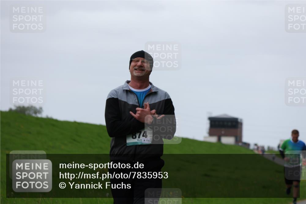 04.05.2025 - 8. Wedeler Halbmarathon Yannick Fuchs http://msf.ph/oto/7835953 04.05.2025 11:23:42 Laufen 874, 118 meine-sportfotos.de