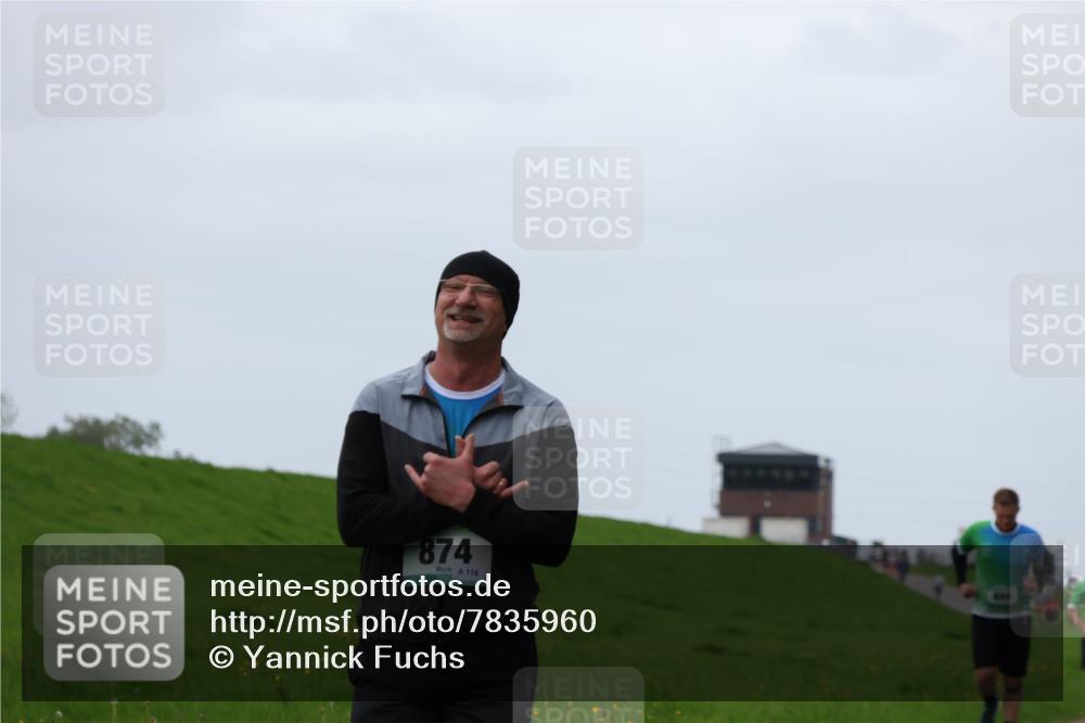 04.05.2025 - 8. Wedeler Halbmarathon Yannick Fuchs http://msf.ph/oto/7835960 04.05.2025 11:23:43 Laufen 874, 118 meine-sportfotos.de
