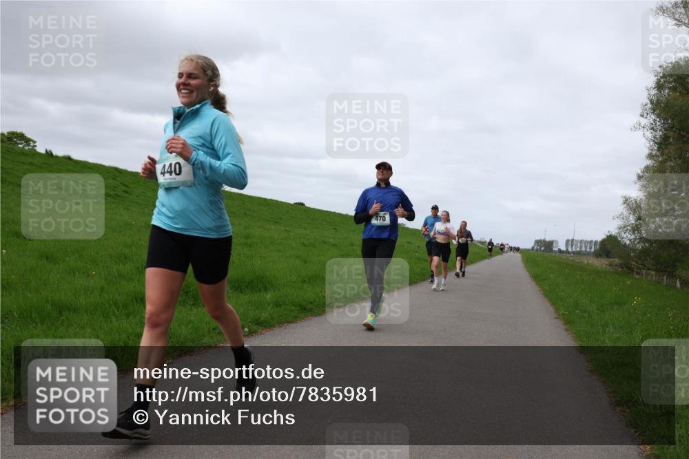 04.05.2025 - 8. Wedeler Halbmarathon Yannick Fuchs http://msf.ph/oto/7835981 04.05.2025 11:45:10 Laufen 440, 470 meine-sportfotos.de