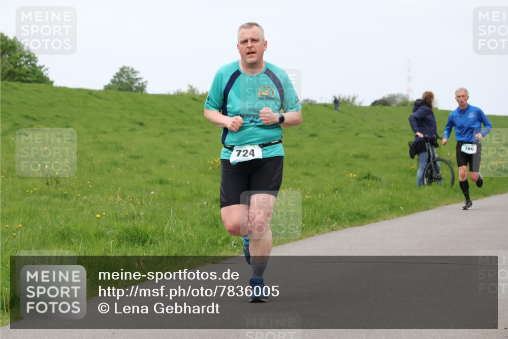 04.05.2025 - 8. Wedeler Halbmarathon Lena Gebhardt http://msf.ph/oto/7836005 04.05.2025 11:29:39 Laufen 724, 2014, 789 meine-sportfotos.de