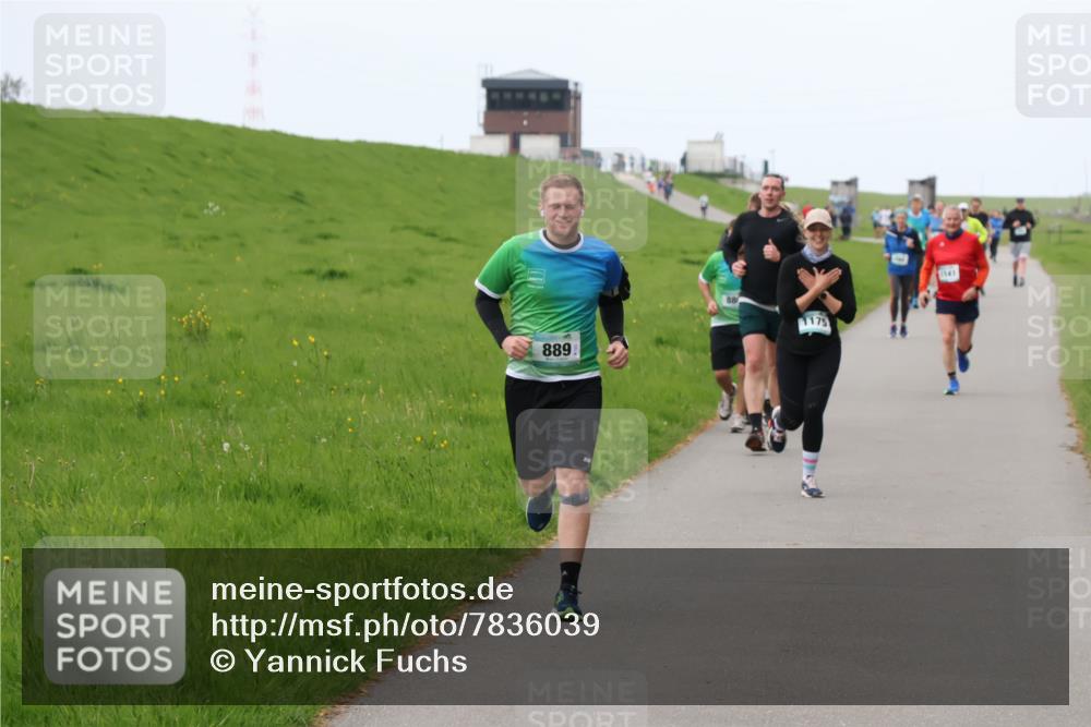 04.05.2025 - 8. Wedeler Halbmarathon Yannick Fuchs http://msf.ph/oto/7836039 04.05.2025 11:23:50 Laufen 889, 1175 meine-sportfotos.de