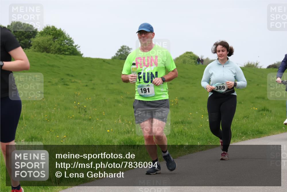 04.05.2025 - 8. Wedeler Halbmarathon Lena Gebhardt http://msf.ph/oto/7836094 04.05.2025 11:30:02 Laufen 191, 389 meine-sportfotos.de