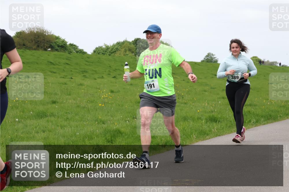 04.05.2025 - 8. Wedeler Halbmarathon Lena Gebhardt http://msf.ph/oto/7836117 04.05.2025 11:30:03 Laufen 191, 389 meine-sportfotos.de