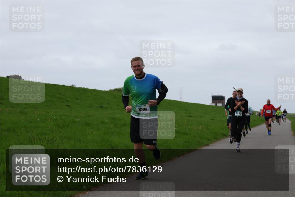 04.05.2025 - 8. Wedeler Halbmarathon Yannick Fuchs http://msf.ph/oto/7836129 04.05.2025 11:23:53 Laufen 889, 1175, 1141 meine-sportfotos.de