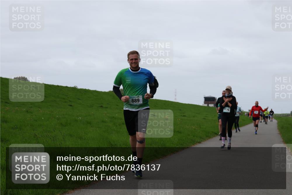 04.05.2025 - 8. Wedeler Halbmarathon Yannick Fuchs http://msf.ph/oto/7836137 04.05.2025 11:23:53 Laufen 889, 1175, 1141 meine-sportfotos.de
