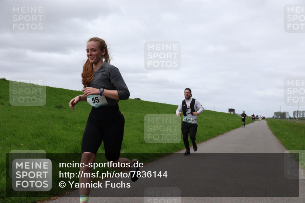 04.05.2025 - 8. Wedeler Halbmarathon Yannick Fuchs http://msf.ph/oto/7836144 04.05.2025 11:45:14 Laufen 55, 138 meine-sportfotos.de