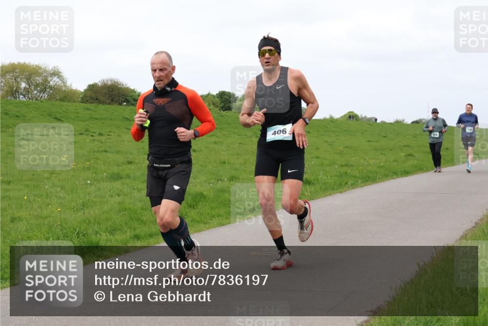 04.05.2025 - 8. Wedeler Halbmarathon Lena Gebhardt http://msf.ph/oto/7836197 04.05.2025 11:30:09 Laufen 406, 824 meine-sportfotos.de