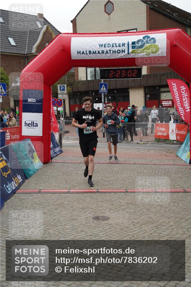 04.05.2025 - 8. Wedeler Halbmarathon Felixshl http://msf.ph/oto/7836202 04.05.2025 12:23:00 Ziel 595, 683, 974, 1005 meine-sportfotos.de