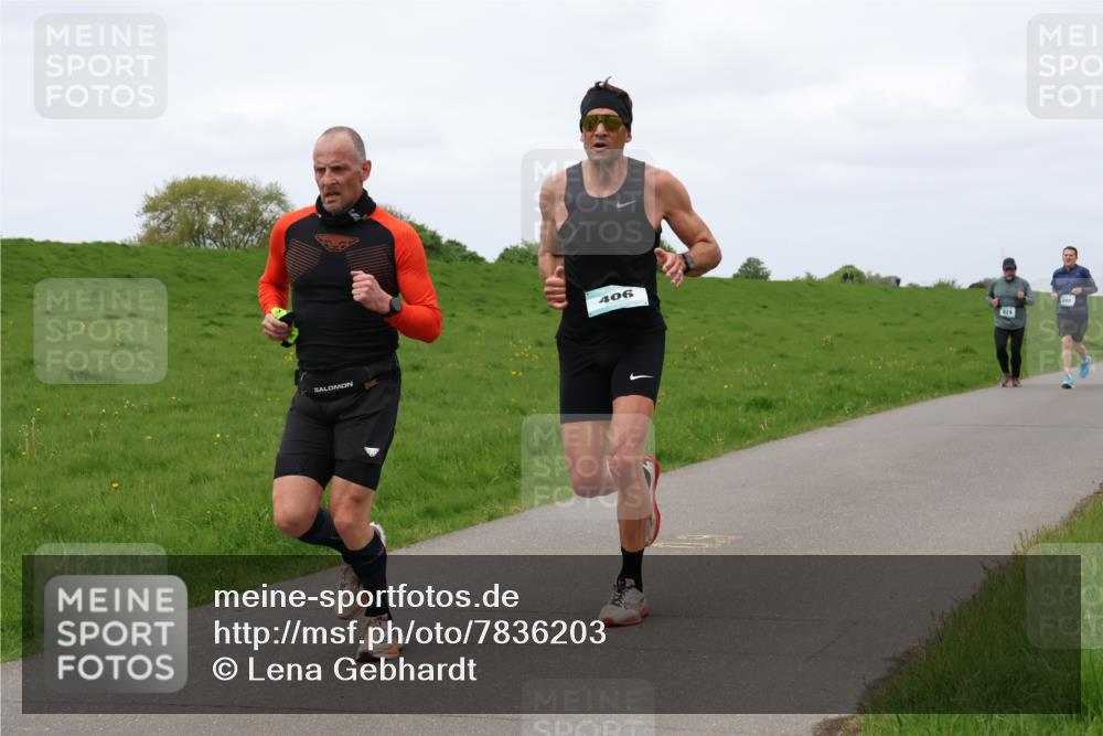 04.05.2025 - 8. Wedeler Halbmarathon Lena Gebhardt http://msf.ph/oto/7836203 04.05.2025 11:30:10 Laufen 406, 824 meine-sportfotos.de