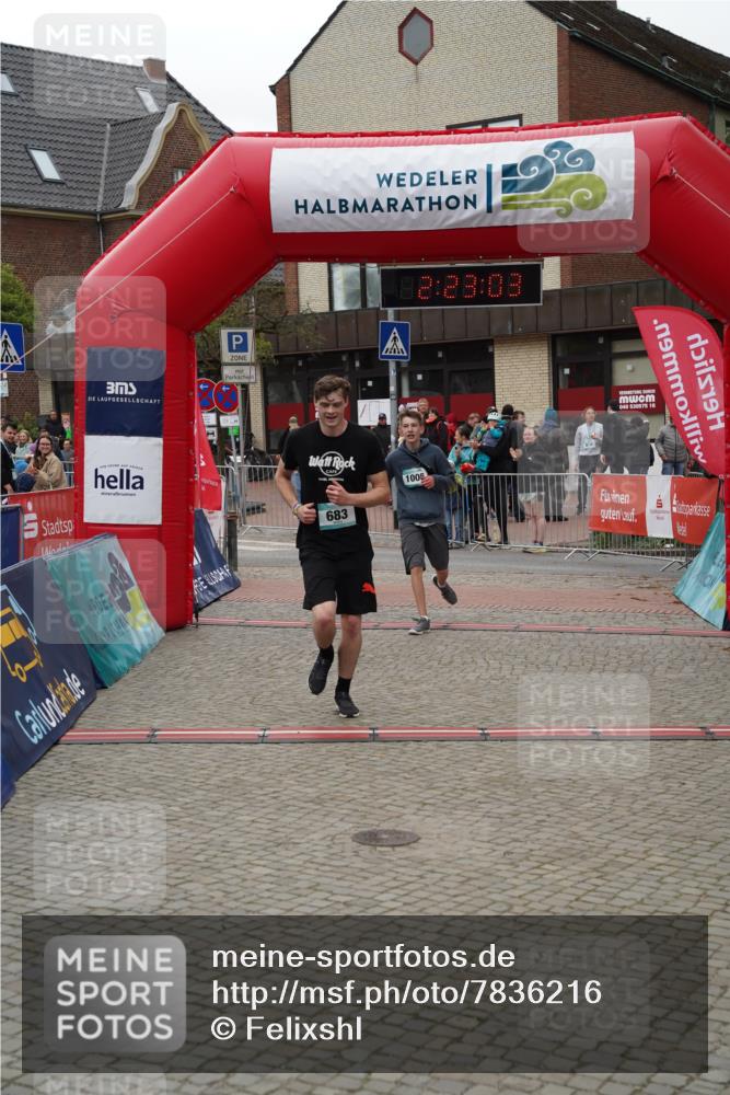 04.05.2025 - 8. Wedeler Halbmarathon Felixshl http://msf.ph/oto/7836216 04.05.2025 12:23:00 Ziel 595, 683, 974, 1005 meine-sportfotos.de