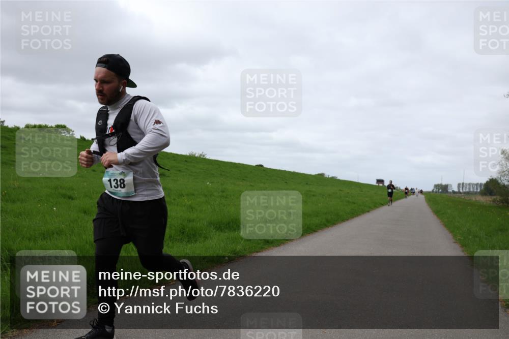 04.05.2025 - 8. Wedeler Halbmarathon Yannick Fuchs http://msf.ph/oto/7836220 04.05.2025 11:45:16 Laufen 138 meine-sportfotos.de