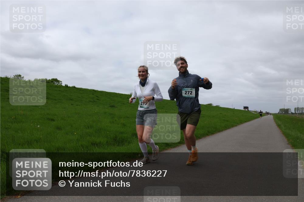 04.05.2025 - 8. Wedeler Halbmarathon Yannick Fuchs http://msf.ph/oto/7836227 04.05.2025 11:58:54 Laufen 273, 272 meine-sportfotos.de