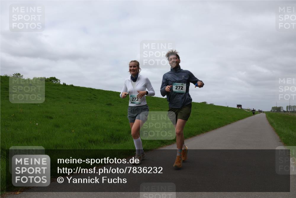 04.05.2025 - 8. Wedeler Halbmarathon Yannick Fuchs http://msf.ph/oto/7836232 04.05.2025 11:58:54 Laufen 273, 272 meine-sportfotos.de
