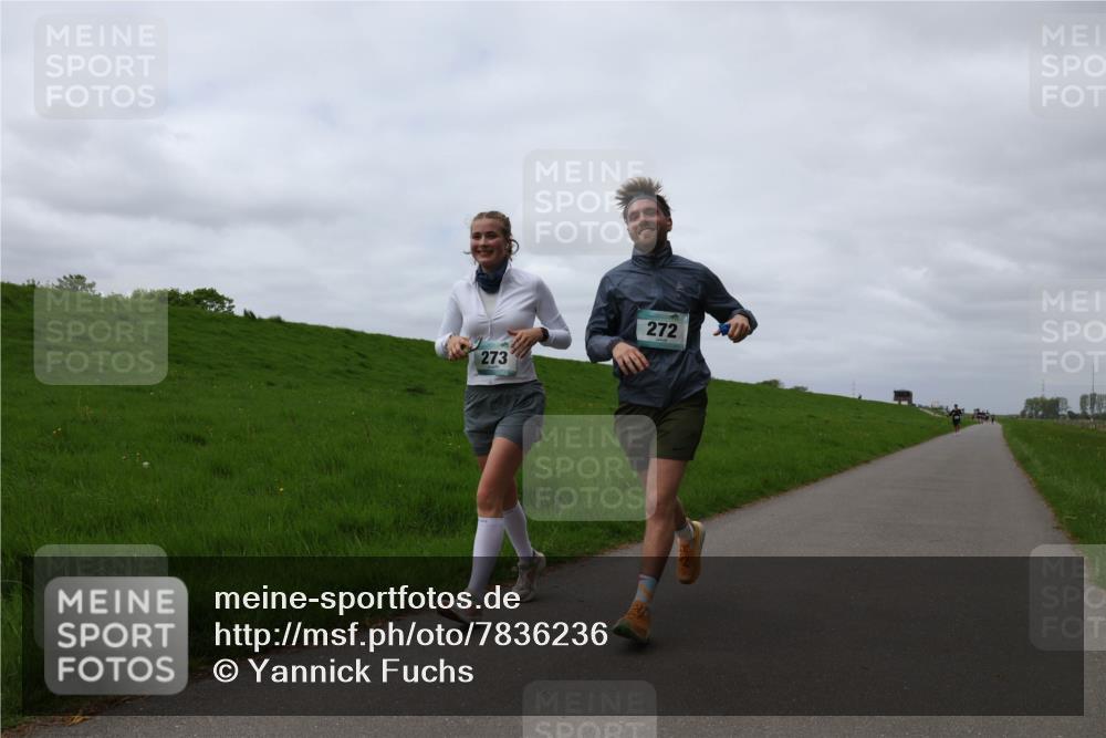 04.05.2025 - 8. Wedeler Halbmarathon Yannick Fuchs http://msf.ph/oto/7836236 04.05.2025 11:58:54 Laufen 273, 272 meine-sportfotos.de