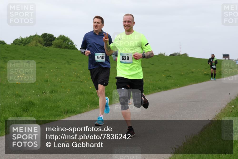 04.05.2025 - 8. Wedeler Halbmarathon Lena Gebhardt http://msf.ph/oto/7836242 04.05.2025 11:30:14 Laufen 648, 620 meine-sportfotos.de