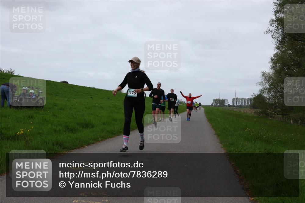 04.05.2025 - 8. Wedeler Halbmarathon Yannick Fuchs http://msf.ph/oto/7836289 04.05.2025 11:23:57 Laufen 1175 meine-sportfotos.de