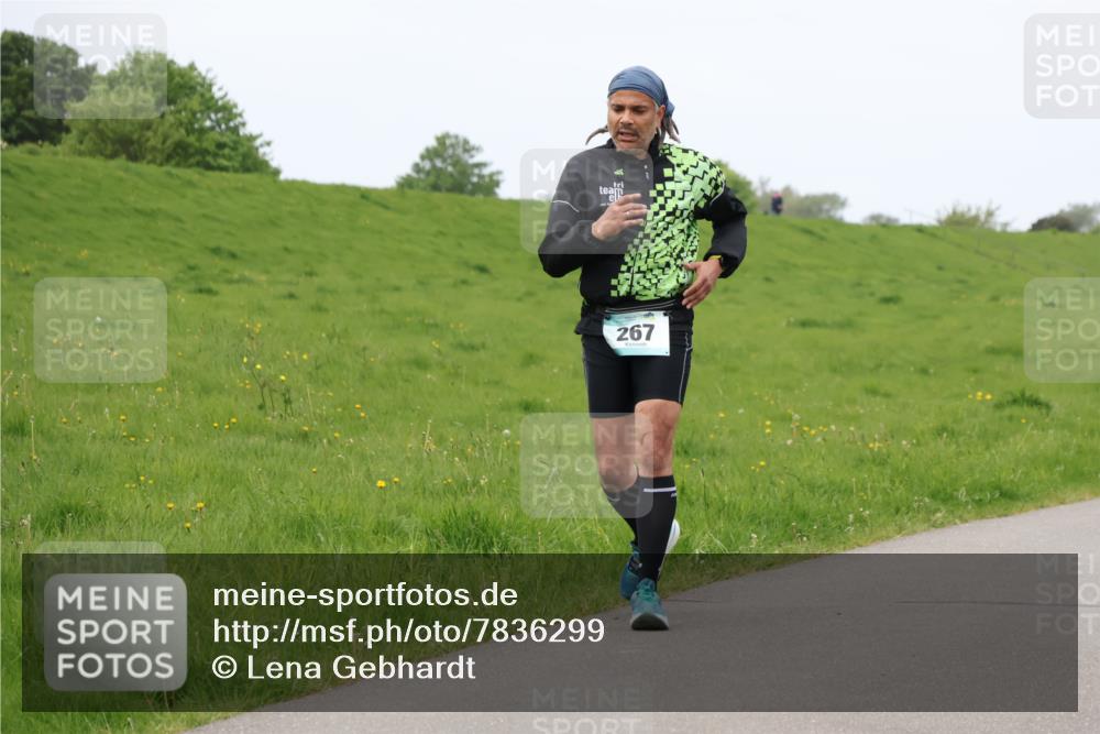 04.05.2025 - 8. Wedeler Halbmarathon Lena Gebhardt http://msf.ph/oto/7836299 04.05.2025 11:30:25 Laufen 267 meine-sportfotos.de