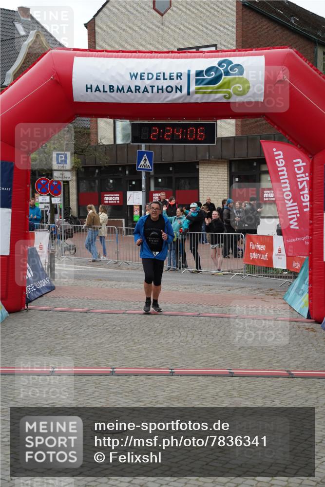 04.05.2025 - 8. Wedeler Halbmarathon Felixshl http://msf.ph/oto/7836341 04.05.2025 12:24:04 Ziel 239 meine-sportfotos.de