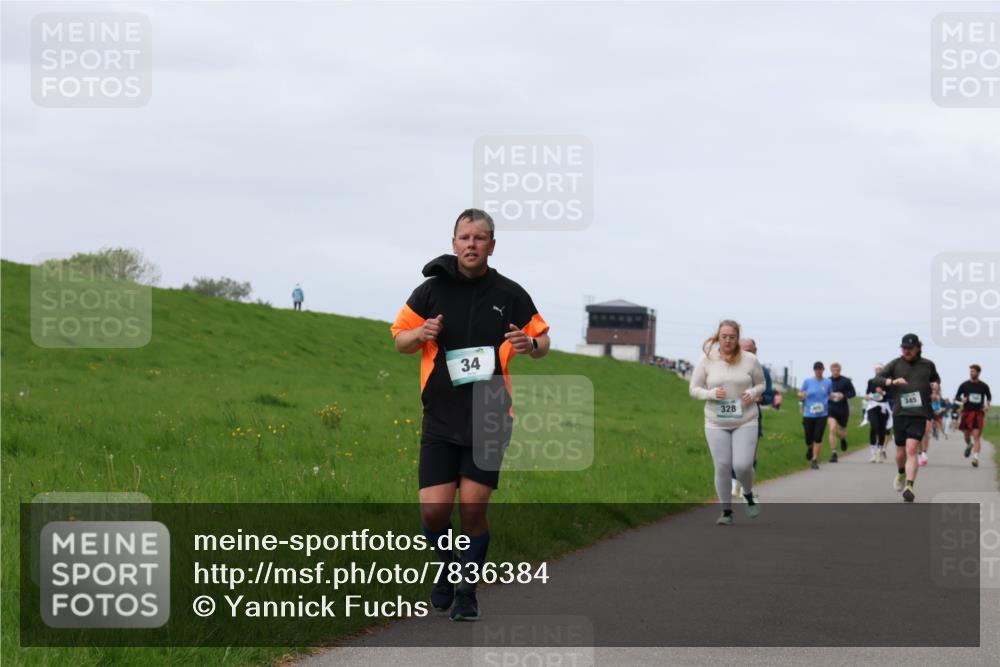 04.05.2025 - 8. Wedeler Halbmarathon Yannick Fuchs http://msf.ph/oto/7836384 04.05.2025 11:45:32 Laufen 34, 328, 345 meine-sportfotos.de