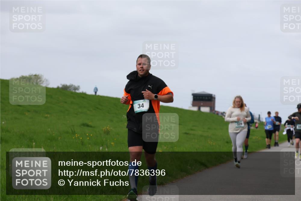 04.05.2025 - 8. Wedeler Halbmarathon Yannick Fuchs http://msf.ph/oto/7836396 04.05.2025 11:45:32 Laufen 34, 328 meine-sportfotos.de
