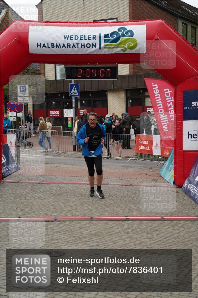 04.05.2025 - 8. Wedeler Halbmarathon Felixshl http://msf.ph/oto/7836401 04.05.2025 12:24:05 Ziel 239 meine-sportfotos.de