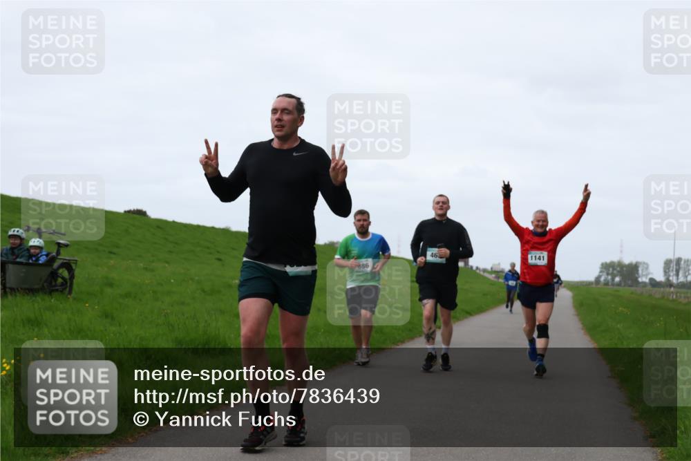 04.05.2025 - 8. Wedeler Halbmarathon Yannick Fuchs http://msf.ph/oto/7836439 04.05.2025 11:24:00 Laufen 886, 46, 1141 meine-sportfotos.de