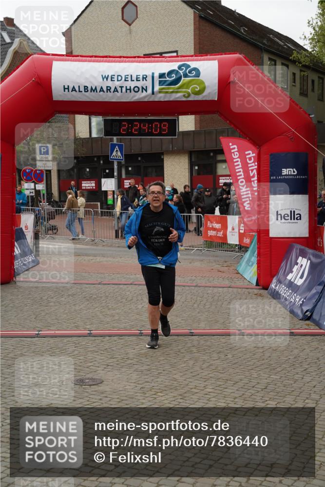 04.05.2025 - 8. Wedeler Halbmarathon Felixshl http://msf.ph/oto/7836440 04.05.2025 12:24:06 Ziel 239 meine-sportfotos.de
