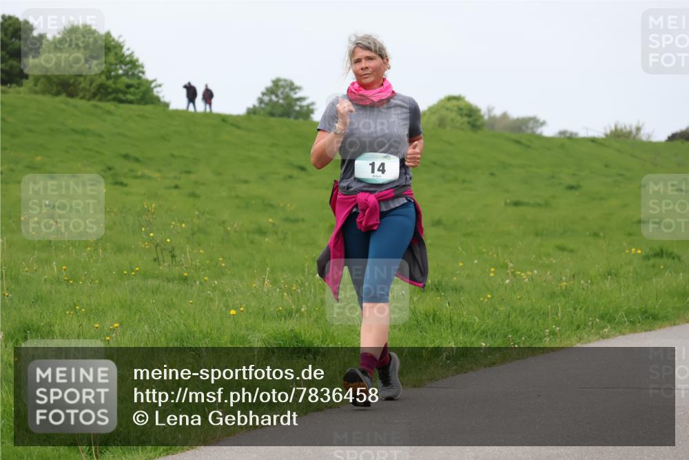 04.05.2025 - 8. Wedeler Halbmarathon Lena Gebhardt http://msf.ph/oto/7836458 04.05.2025 11:30:50 Laufen 14 meine-sportfotos.de