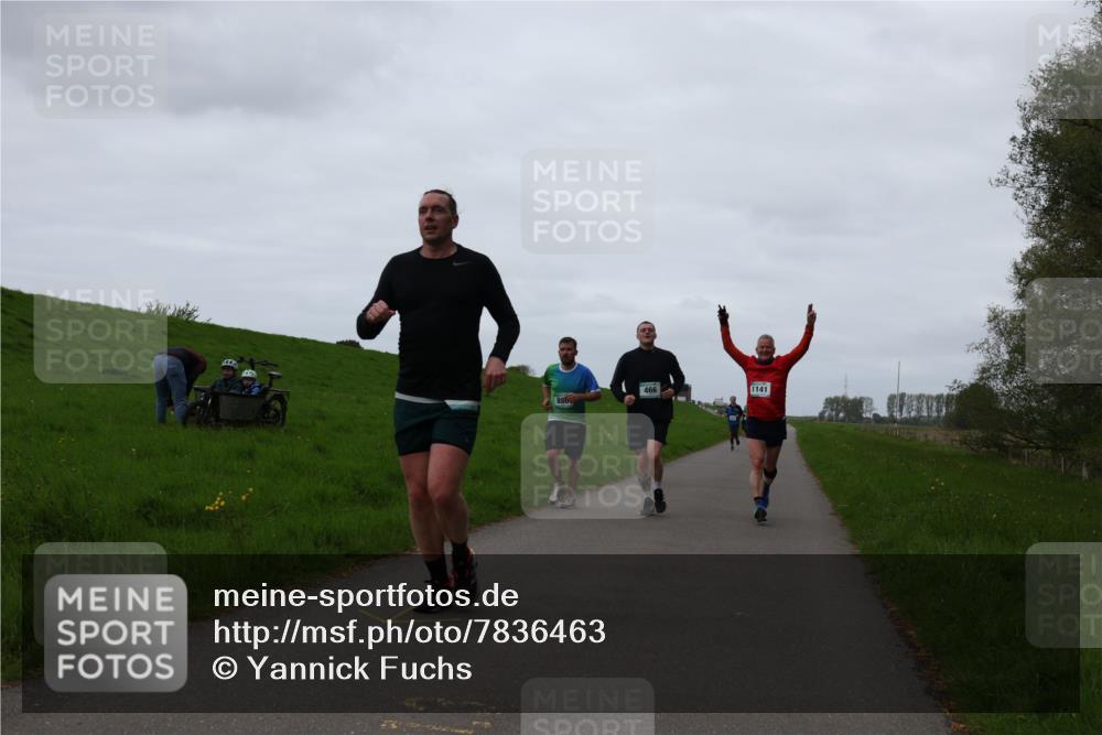 04.05.2025 - 8. Wedeler Halbmarathon Yannick Fuchs http://msf.ph/oto/7836463 04.05.2025 11:24:01 Laufen 466, 1141, 886 meine-sportfotos.de