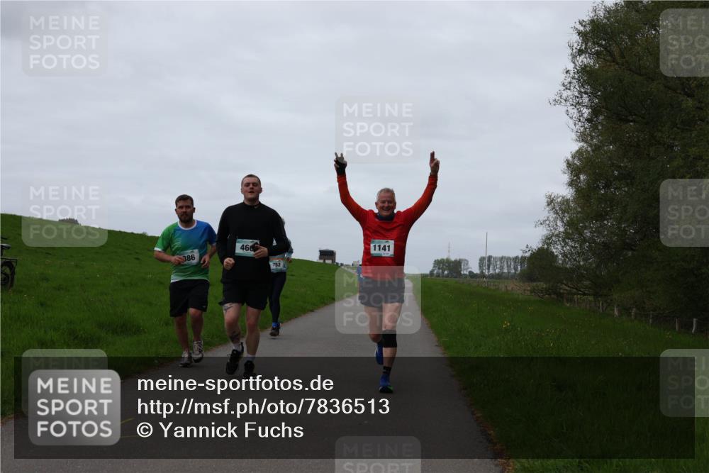 04.05.2025 - 8. Wedeler Halbmarathon Yannick Fuchs http://msf.ph/oto/7836513 04.05.2025 11:24:02 Laufen 386, 460, 752, 1141 meine-sportfotos.de