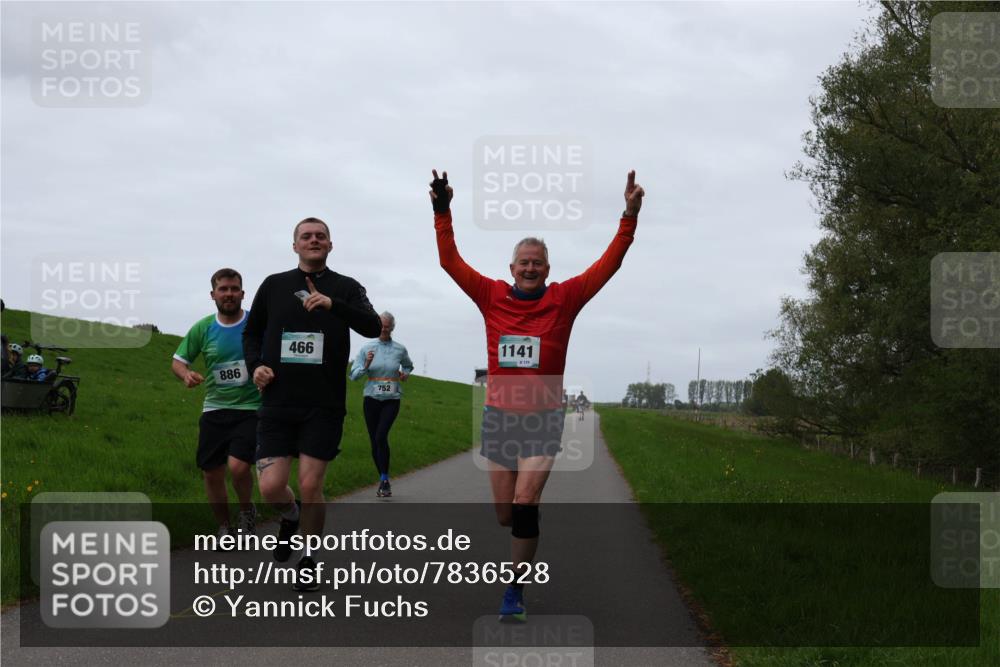 04.05.2025 - 8. Wedeler Halbmarathon Yannick Fuchs http://msf.ph/oto/7836528 04.05.2025 11:24:02 Laufen 886, 466, 3, 752, 1141 meine-sportfotos.de