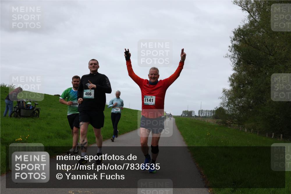 04.05.2025 - 8. Wedeler Halbmarathon Yannick Fuchs http://msf.ph/oto/7836535 04.05.2025 11:24:03 Laufen 886, 466, 752, 1141 meine-sportfotos.de