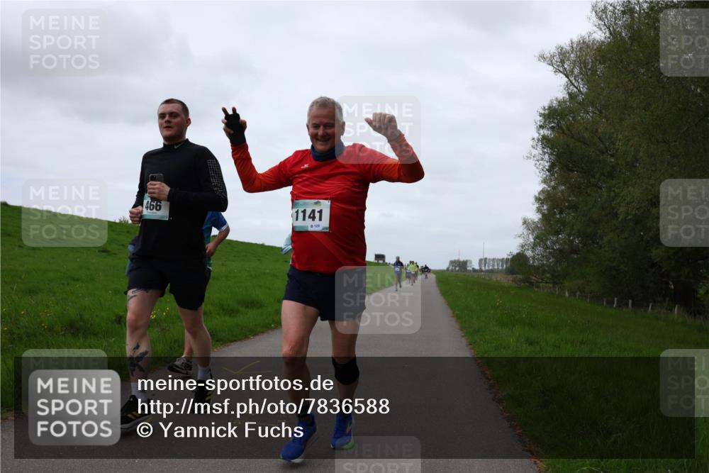 04.05.2025 - 8. Wedeler Halbmarathon Yannick Fuchs http://msf.ph/oto/7836588 04.05.2025 11:24:03 Laufen 466, 1141, 129 meine-sportfotos.de