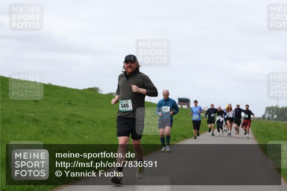 04.05.2025 - 8. Wedeler Halbmarathon Yannick Fuchs http://msf.ph/oto/7836591 04.05.2025 11:45:42 Laufen 345, 943 meine-sportfotos.de