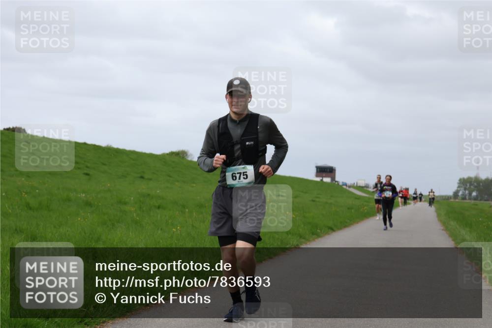 04.05.2025 - 8. Wedeler Halbmarathon Yannick Fuchs http://msf.ph/oto/7836593 04.05.2025 11:59:39 Laufen 675 meine-sportfotos.de