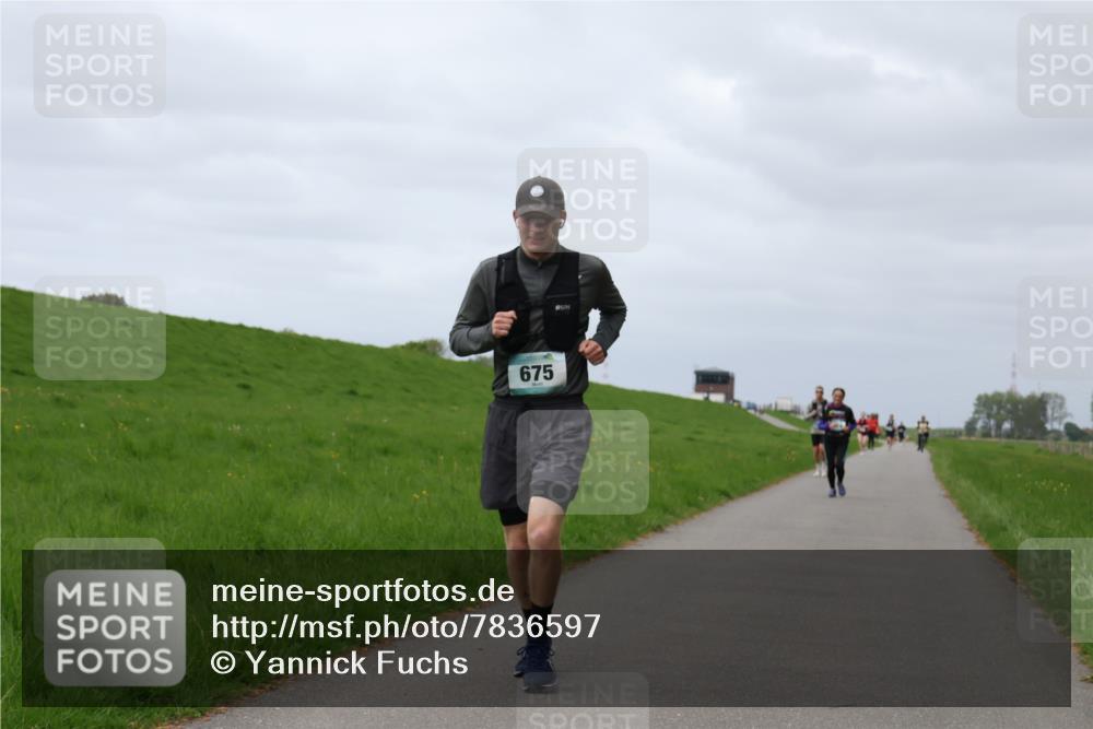 04.05.2025 - 8. Wedeler Halbmarathon Yannick Fuchs http://msf.ph/oto/7836597 04.05.2025 11:59:39 Laufen 675 meine-sportfotos.de