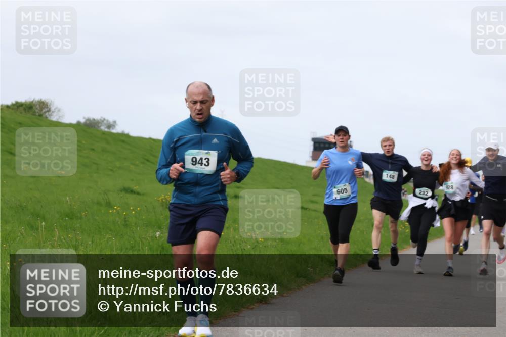 04.05.2025 - 8. Wedeler Halbmarathon Yannick Fuchs http://msf.ph/oto/7836634 04.05.2025 11:45:44 Laufen 943, 605, 148, 28, 232 meine-sportfotos.de