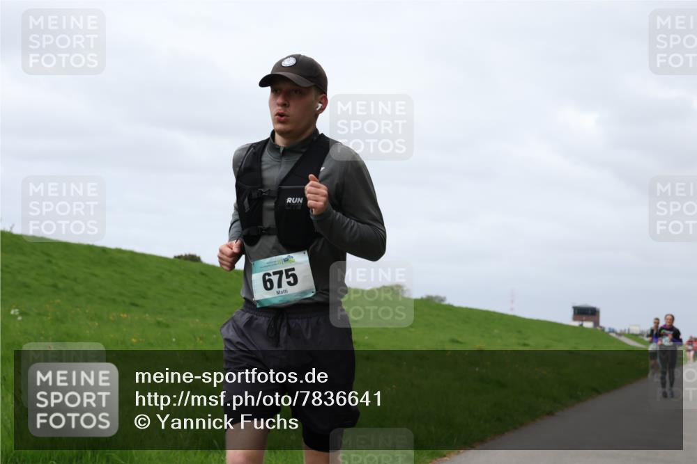 04.05.2025 - 8. Wedeler Halbmarathon Yannick Fuchs http://msf.ph/oto/7836641 04.05.2025 11:59:41 Laufen 675 meine-sportfotos.de