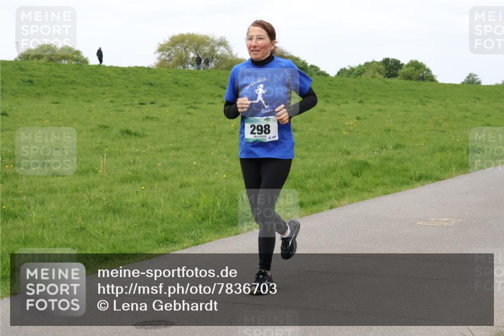 04.05.2025 - 8. Wedeler Halbmarathon Lena Gebhardt http://msf.ph/oto/7836703 04.05.2025 11:31:44 Laufen 298, 140 meine-sportfotos.de