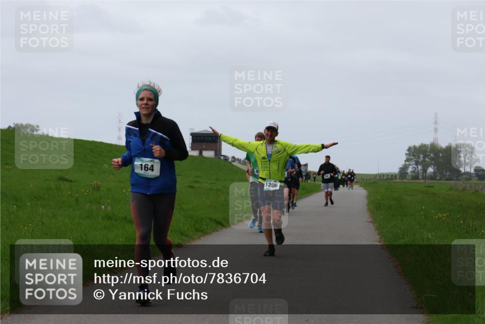 04.05.2025 - 8. Wedeler Halbmarathon Yannick Fuchs http://msf.ph/oto/7836704 04.05.2025 11:24:08 Laufen 164, 1206 meine-sportfotos.de